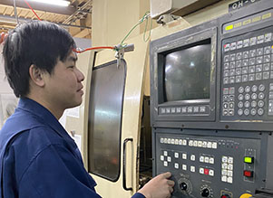 株式会社 J･P･F　工場内写真1